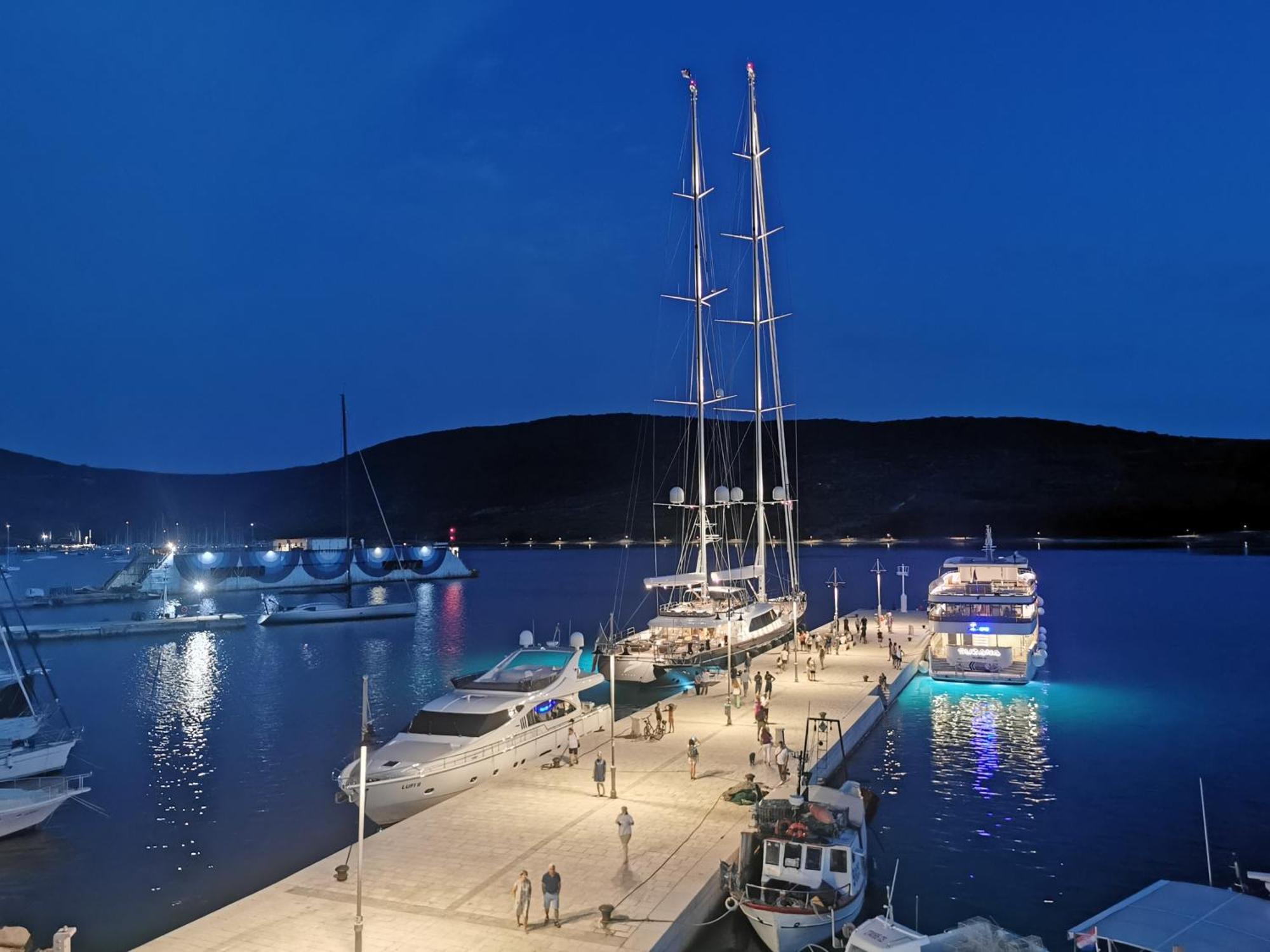 Bella Vista Apartman Cres Kültér fotó
